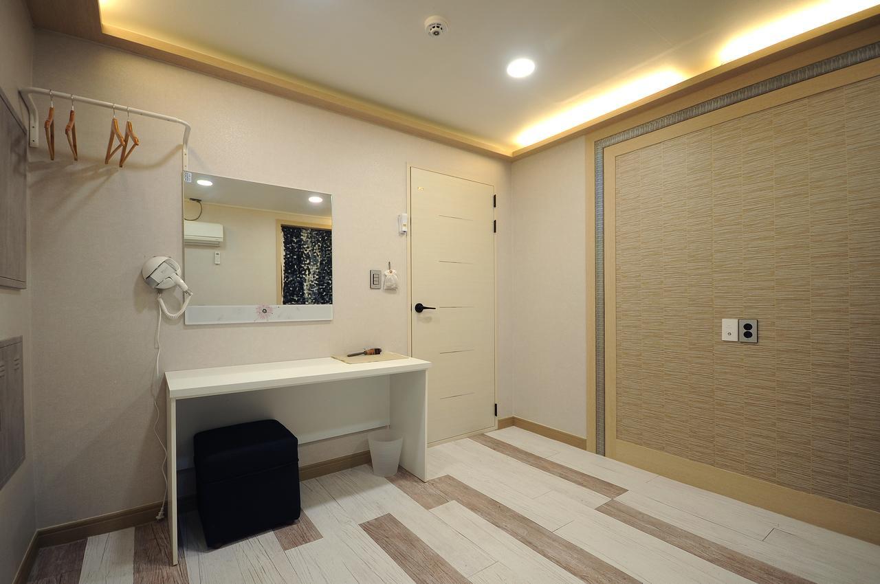 Family Hotel Bnb Pusan Zewnętrze zdjęcie